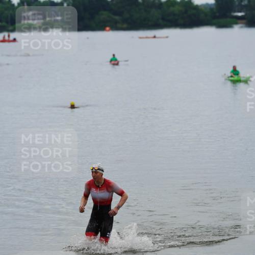21.06.2026 - 29. Vierlanden-Triathlon LAZAROV Photography http://msf.ph/oto/9862961 21.06.2026 10:14:07 Schwimmen 609 meine-sportfotos.de