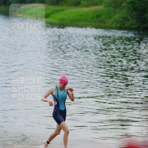 21.06.2026 - 29. Vierlanden-Triathlon LAZAROV Photography http://msf.ph/oto/9862971 21.06.2026 10:14:59 Schwimmen 509, 545 meine-sportfotos.de