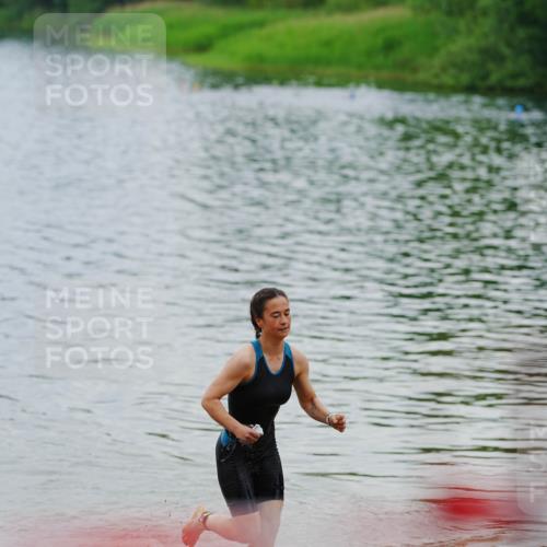 21.06.2026 - 29. Vierlanden-Triathlon LAZAROV Photography http://msf.ph/oto/9862974 21.06.2026 10:15:02 Schwimmen 509, 545 meine-sportfotos.de
