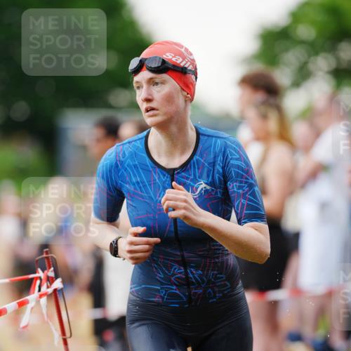 21.06.2026 - 29. Vierlanden-Triathlon LAZAROV Photography http://msf.ph/oto/9862985 21.06.2026 10:15:24 Schwimmen 496, 526, 564, 584, 614, 621 meine-sportfotos.de