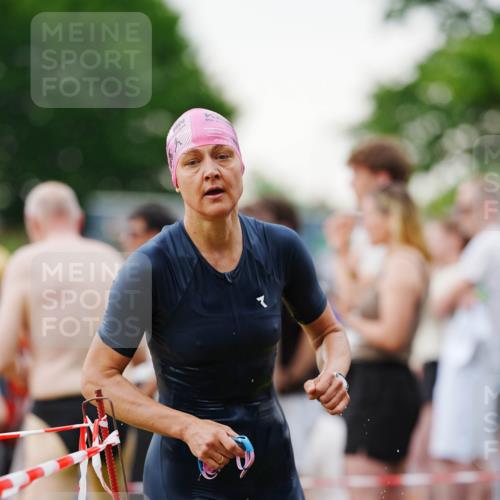 21.06.2026 - 29. Vierlanden-Triathlon LAZAROV Photography http://msf.ph/oto/9863017 21.06.2026 10:16:01 Schwimmen 552, 562, 587 meine-sportfotos.de