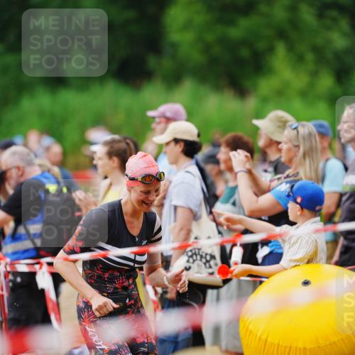 21.06.2026 - 29. Vierlanden-Triathlon LAZAROV Photography http://msf.ph/oto/9863056 21.06.2026 10:16:51 Schwimmen 328, 384, 388, 506, 536, 538, 577, 604, 613, 622 meine-sportfotos.de