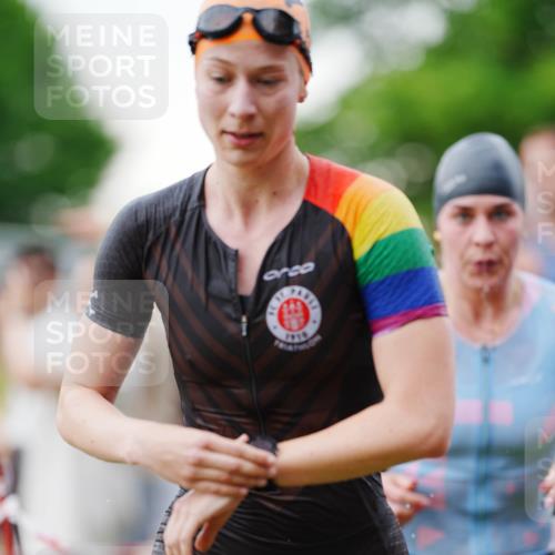 21.06.2026 - 29. Vierlanden-Triathlon LAZAROV Photography http://msf.ph/oto/9863071 21.06.2026 10:17:03 Schwimmen 328, 374, 388, 480, 485, 506, 515, 536, 538, 613 meine-sportfotos.de