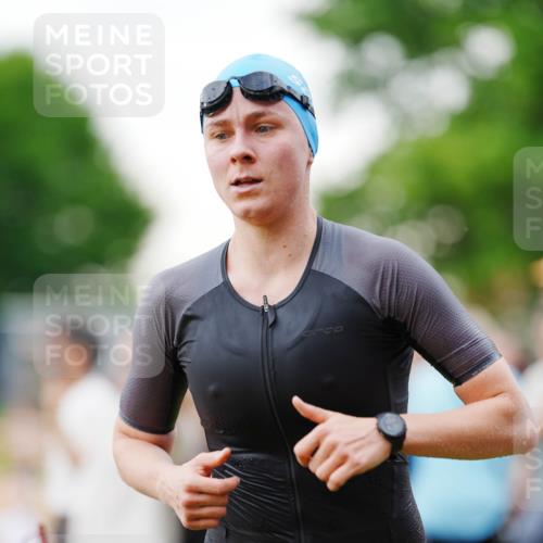 21.06.2026 - 29. Vierlanden-Triathlon LAZAROV Photography http://msf.ph/oto/9863084 21.06.2026 10:17:15 Schwimmen 386, 480, 488, 515, 521, 533, 591, 602, 625 meine-sportfotos.de