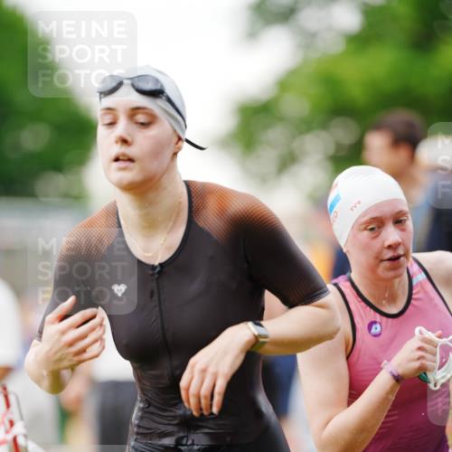 21.06.2026 - 29. Vierlanden-Triathlon LAZAROV Photography http://msf.ph/oto/9863104 21.06.2026 10:17:33 Schwimmen 369, 486, 517, 530, 543, 567, 574, 585, 599, 600, 602 meine-sportfotos.de
