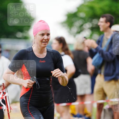 21.06.2026 - 29. Vierlanden-Triathlon LAZAROV Photography http://msf.ph/oto/9863131 21.06.2026 10:18:22 Schwimmen 494, 571, 592, 606, 618 meine-sportfotos.de