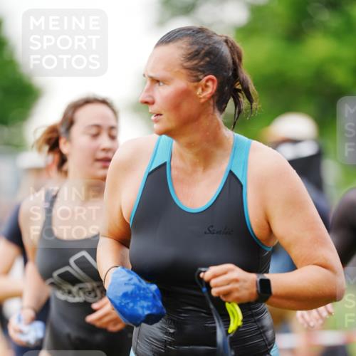 21.06.2026 - 29. Vierlanden-Triathlon LAZAROV Photography http://msf.ph/oto/9863154 21.06.2026 10:18:41 Schwimmen 368, 391, 490, 499, 510, 511, 513, 516, 539, 558, 582, 583, 590, 605, 608 meine-sportfotos.de