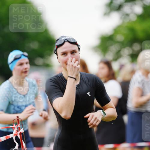 21.06.2026 - 29. Vierlanden-Triathlon LAZAROV Photography http://msf.ph/oto/9863180 21.06.2026 10:19:19 Schwimmen 512, 519, 535, 546, 615, 624 meine-sportfotos.de