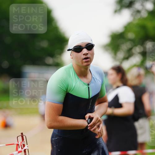 21.06.2026 - 29. Vierlanden-Triathlon LAZAROV Photography http://msf.ph/oto/9863207 21.06.2026 10:20:08 Schwimmen 304, 314, 484 meine-sportfotos.de