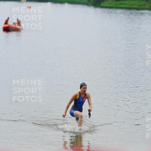 21.06.2026 - 29. Vierlanden-Triathlon LAZAROV Photography http://msf.ph/oto/9863236 21.06.2026 10:21:06 Schwimmen  meine-sportfotos.de