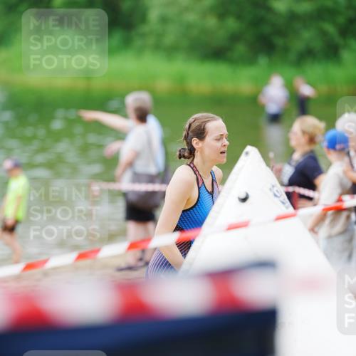 21.06.2026 - 29. Vierlanden-Triathlon LAZAROV Photography http://msf.ph/oto/9863241 21.06.2026 10:21:16 Schwimmen 576 meine-sportfotos.de