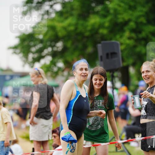 21.06.2026 - 29. Vierlanden-Triathlon LAZAROV Photography http://msf.ph/oto/9863290 21.06.2026 10:24:07 Schwimmen 560, 589, 611 meine-sportfotos.de