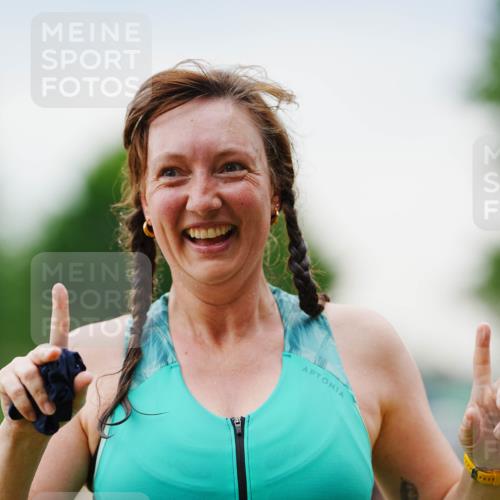 21.06.2026 - 29. Vierlanden-Triathlon LAZAROV Photography http://msf.ph/oto/9863301 21.06.2026 10:24:15 Schwimmen 589, 611 meine-sportfotos.de