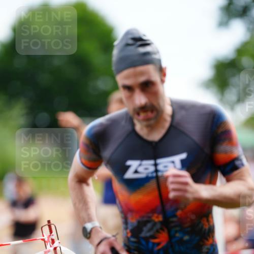 21.06.2026 - 29. Vierlanden-Triathlon LAZAROV Photography http://msf.ph/oto/9863316 21.06.2026 10:53:25 Schwimmen 657 meine-sportfotos.de