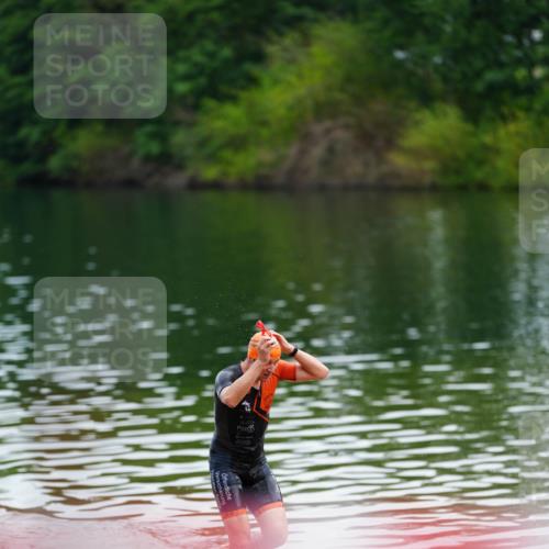 21.06.2026 - 29. Vierlanden-Triathlon LAZAROV Photography http://msf.ph/oto/9863320 21.06.2026 10:54:41 Schwimmen 667, 704 meine-sportfotos.de