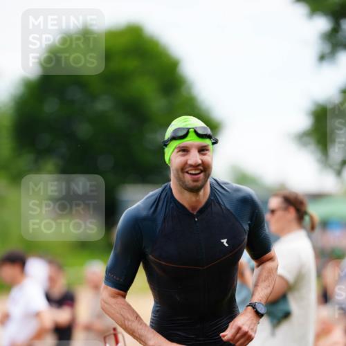 21.06.2026 - 29. Vierlanden-Triathlon LAZAROV Photography http://msf.ph/oto/9863347 21.06.2026 10:55:51 Schwimmen 637, 663, 739, 742, 753 meine-sportfotos.de