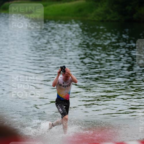 21.06.2026 - 29. Vierlanden-Triathlon LAZAROV Photography http://msf.ph/oto/9863353 21.06.2026 10:56:31 Schwimmen 654 meine-sportfotos.de