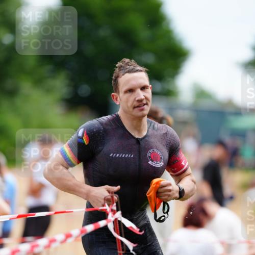 21.06.2026 - 29. Vierlanden-Triathlon LAZAROV Photography http://msf.ph/oto/9863381 21.06.2026 10:57:16 Schwimmen 701, 726, 740 meine-sportfotos.de