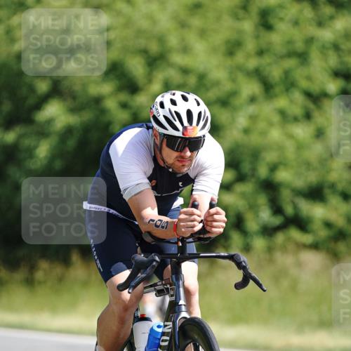 21.06.2026 - Viking Triathlon Michael Burmester http://msf.ph/oto/9863598 21.06.2026 11:39:00 Radfahren 51, 73, 100, 102, 105, 126, 171, 273, 276, 306, 326, 523, 531, 605, 606, 617, 638, 648 meine-sportfotos.de