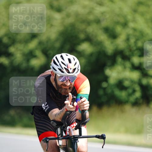 21.06.2026 - Viking Triathlon Michael Burmester http://msf.ph/oto/9863624 21.06.2026 11:39:50 Radfahren 2, 19, 21, 91, 173, 192, 194, 194, 313, 380 meine-sportfotos.de