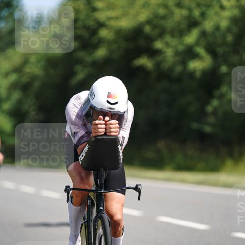 21.06.2026 - Viking Triathlon Michael Burmester http://msf.ph/oto/9863632 21.06.2026 11:39:53 Radfahren 2, 19, 21, 91, 173, 192, 194, 194, 313, 350, 380 meine-sportfotos.de