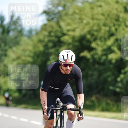 21.06.2026 - Viking Triathlon Michael Burmester http://msf.ph/oto/9863661 21.06.2026 11:40:11 Radfahren 21, 91, 144, 161, 196, 205, 342, 350, 380, 475, 540, 554, 555, 607, 628, 639 meine-sportfotos.de