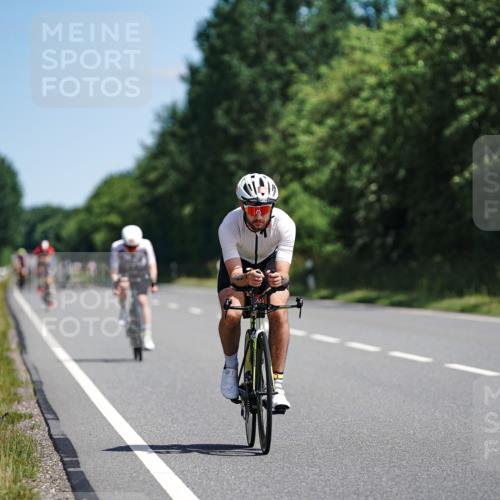 21.06.2026 - Viking Triathlon Michael Burmester http://msf.ph/oto/9863712 21.06.2026 11:40:45 Radfahren 155, 260, 317, 366, 445, 465, 467 meine-sportfotos.de
