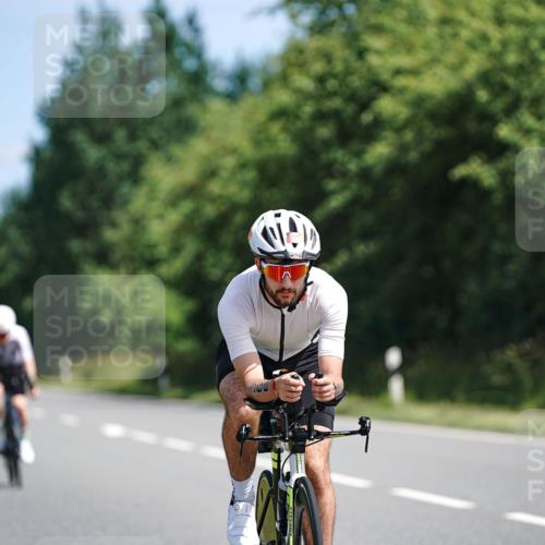21.06.2026 - Viking Triathlon Michael Burmester http://msf.ph/oto/9863715 21.06.2026 11:40:46 Radfahren 155, 260, 287, 317, 366, 445, 465, 467 meine-sportfotos.de