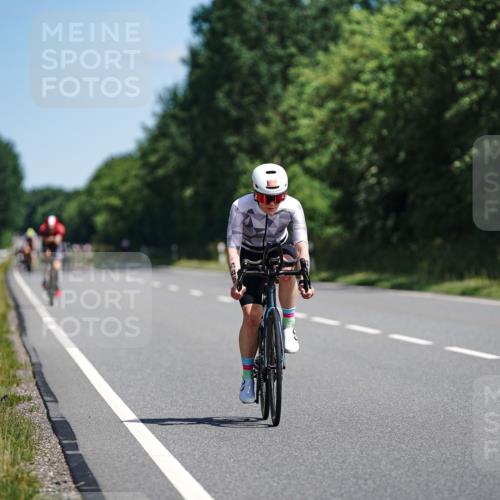 21.06.2026 - Viking Triathlon Michael Burmester http://msf.ph/oto/9863721 21.06.2026 11:40:47 Radfahren 155, 260, 287, 317, 366, 445, 467 meine-sportfotos.de