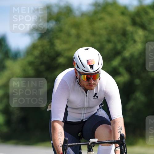 21.06.2026 - Viking Triathlon Michael Burmester http://msf.ph/oto/9863771 21.06.2026 11:41:33 Radfahren 25, 214, 219, 222, 269, 314, 322, 407, 508, 547, 549, 575 meine-sportfotos.de