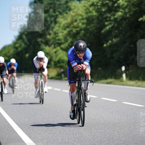 21.06.2026 - Viking Triathlon Michael Burmester http://msf.ph/oto/9863786 21.06.2026 11:41:39 Radfahren 25, 214, 219, 239, 269, 314, 322, 407, 508, 547, 549, 575 meine-sportfotos.de