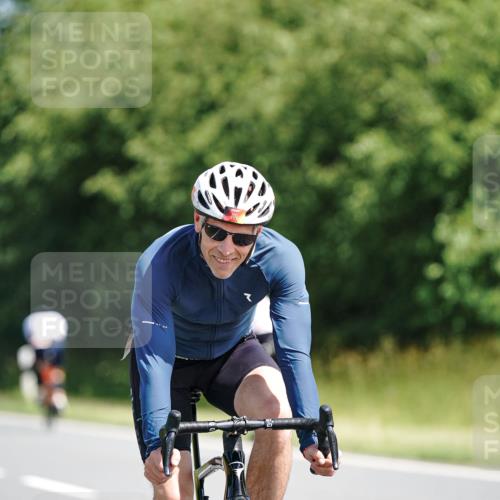 21.06.2026 - Viking Triathlon Michael Burmester http://msf.ph/oto/9863855 21.06.2026 11:42:33 Radfahren 16, 53, 116, 118, 132, 172, 226, 331, 397, 556, 634, 645, 661 meine-sportfotos.de