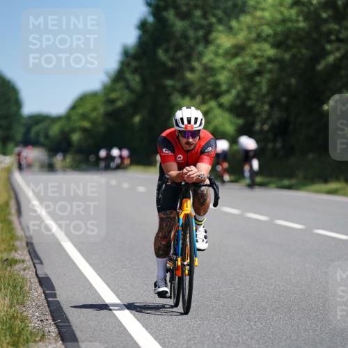 21.06.2026 - Viking Triathlon Michael Burmester http://msf.ph/oto/9863858 21.06.2026 11:42:38 Radfahren 16, 53, 90, 116, 118, 132, 226, 397, 556, 634, 645, 661 meine-sportfotos.de