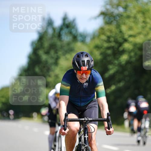 21.06.2026 - Viking Triathlon Michael Burmester http://msf.ph/oto/9863887 21.06.2026 11:44:02 Radfahren 20, 68, 70, 75, 84, 163, 255, 261, 289, 348, 370, 374, 419, 463, 509, 642, 670 meine-sportfotos.de