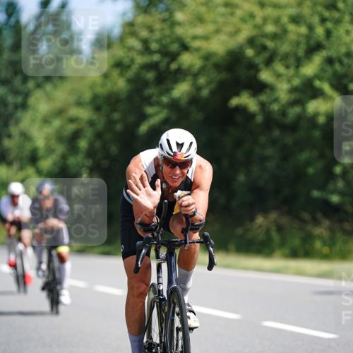 21.06.2026 - Viking Triathlon Michael Burmester http://msf.ph/oto/9863912 21.06.2026 11:44:19 Radfahren 44, 56, 84, 163, 166, 199, 211, 252, 282, 289, 348, 348, 374, 387, 411, 463, 509, 561, 608, 613, 643, 670 meine-sportfotos.de