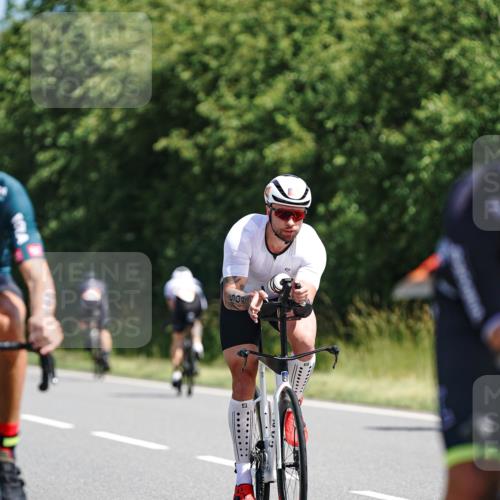 21.06.2026 - Viking Triathlon Michael Burmester http://msf.ph/oto/9863935 21.06.2026 11:44:21 Radfahren 44, 56, 84, 163, 166, 199, 211, 252, 282, 289, 348, 348, 374, 387, 411, 509, 561, 608, 613, 643 meine-sportfotos.de