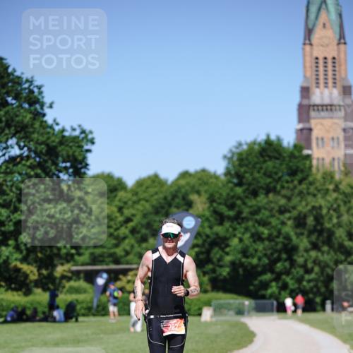 21.06.2026 - Viking Triathlon Michael Burmester http://msf.ph/oto/9863942 21.06.2026 16:29:42 Laufen 282 meine-sportfotos.de