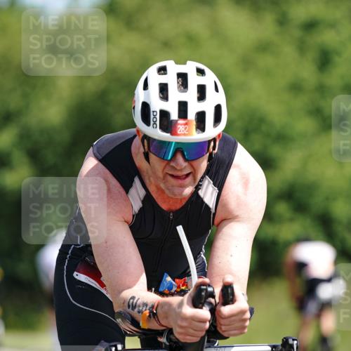 21.06.2026 - Viking Triathlon Michael Burmester http://msf.ph/oto/9863952 21.06.2026 11:44:24 Radfahren 44, 56, 84, 163, 166, 199, 211, 252, 282, 289, 348, 348, 374, 387, 411, 509, 548, 561, 608, 613, 643 meine-sportfotos.de