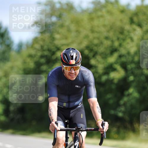 21.06.2026 - Viking Triathlon Michael Burmester http://msf.ph/oto/9863994 21.06.2026 11:44:35 Radfahren 56, 63, 162, 166, 199, 252, 257, 266, 348, 548, 561, 643 meine-sportfotos.de