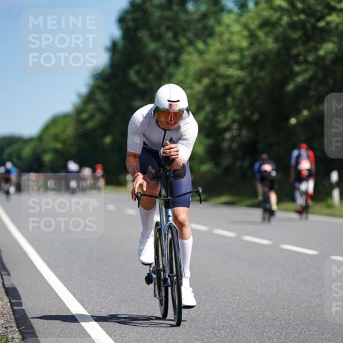 21.06.2026 - Viking Triathlon Michael Burmester http://msf.ph/oto/9864001 21.06.2026 11:44:42 Radfahren 56, 63, 162, 257, 266, 382, 548 meine-sportfotos.de