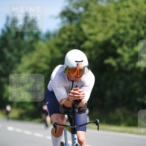 21.06.2026 - Viking Triathlon Michael Burmester http://msf.ph/oto/9864006 21.06.2026 11:44:42 Radfahren 56, 63, 162, 257, 266, 382, 548 meine-sportfotos.de