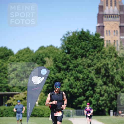 21.06.2026 - Viking Triathlon Michael Burmester http://msf.ph/oto/9864010 21.06.2026 16:32:31 Laufen  meine-sportfotos.de