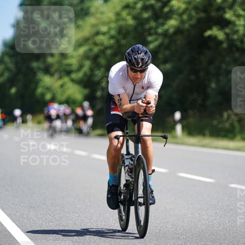 21.06.2026 - Viking Triathlon Michael Burmester http://msf.ph/oto/9864027 21.06.2026 11:45:10 Radfahren 72, 72, 99, 113, 198, 198, 460, 484, 522, 526, 560 meine-sportfotos.de