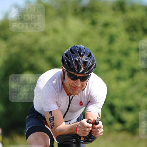 21.06.2026 - Viking Triathlon Michael Burmester http://msf.ph/oto/9864034 21.06.2026 11:45:11 Radfahren 72, 72, 78, 99, 113, 198, 198, 460, 484, 522, 526, 560 meine-sportfotos.de