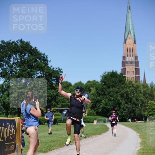 21.06.2026 - Viking Triathlon Michael Burmester http://msf.ph/oto/9864047 21.06.2026 16:32:41 Laufen 370, 424 meine-sportfotos.de