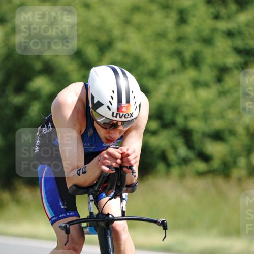 21.06.2026 - Viking Triathlon Michael Burmester http://msf.ph/oto/9864052 21.06.2026 11:45:50 Radfahren 46, 60, 111, 123, 138, 186, 186, 212, 227, 227, 245, 495, 532, 532, 541, 562 meine-sportfotos.de