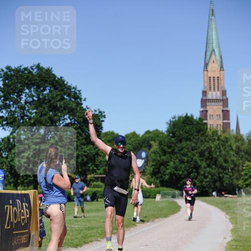 21.06.2026 - Viking Triathlon Michael Burmester http://msf.ph/oto/9864067 21.06.2026 16:32:41 Laufen 370, 424 meine-sportfotos.de