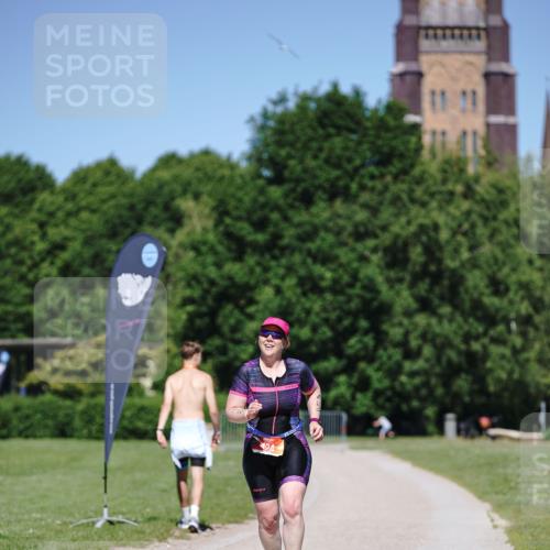 21.06.2026 - Viking Triathlon Michael Burmester http://msf.ph/oto/9864070 21.06.2026 16:32:46 Laufen 370, 424 meine-sportfotos.de