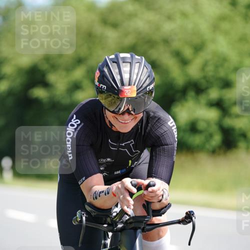 21.06.2026 - Viking Triathlon Michael Burmester http://msf.ph/oto/9864112 21.06.2026 11:46:00 Radfahren 39, 60, 111, 186, 186, 212, 227, 227, 245, 495, 532, 532, 541, 562, 567, 615, 664 meine-sportfotos.de