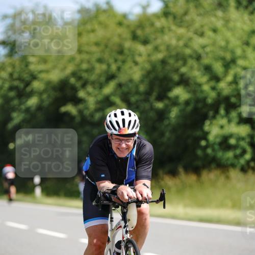 21.06.2026 - Viking Triathlon Michael Burmester http://msf.ph/oto/9864128 21.06.2026 11:46:03 Radfahren 39, 60, 111, 186, 212, 227, 227, 245, 335, 495, 532, 541, 562, 567, 615, 664 meine-sportfotos.de
